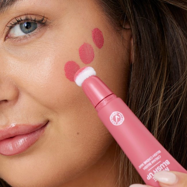 Кремовые румяна Gosh Matte Blush Up Cherry Berry 14 мл Кремовые румяна Gosh Matte Blush Up Cherry Berry 14 мл