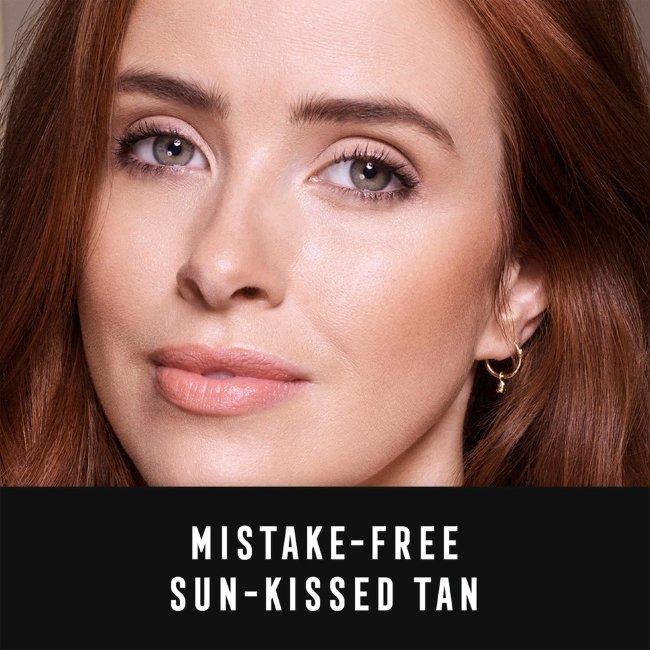 Пудра бронзер Max Factor Facefinity 01 light bronze 10 гр