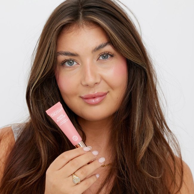 Матовая кремовая румяна Gosh Matte Blush Up, dusty rose, 14 мл Матовая кремовая румяна Gosh Matte Blush Up, dusty rose, 14 мл