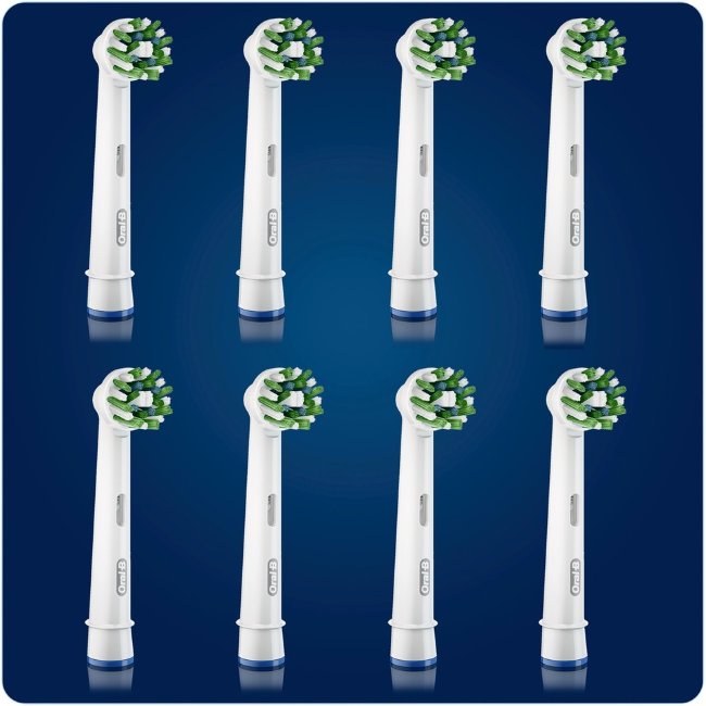 Насадки для зубной щетки Oral-B CrossAction с технологией CleanMaximiser (уп 8 шт)