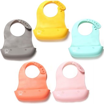 Силиконовый слюнявчик Pilvi с карманом