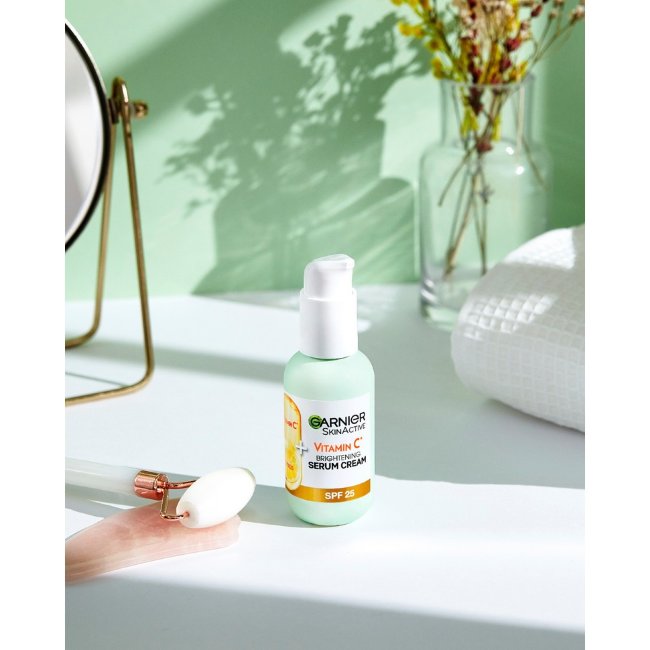 Дневной крем Garnier SkinActive Vitamin C* для тусклой кожи 50 мл Дневной крем Garnier SkinActive Vitamin C* для тусклой кожи 50 мл