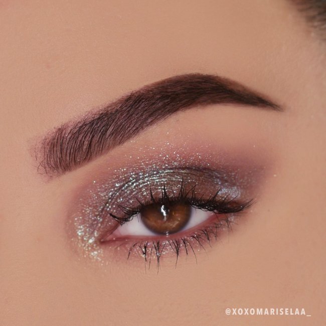 Тени для век MOIRA Starshow Shadow Pot 013 Just Right