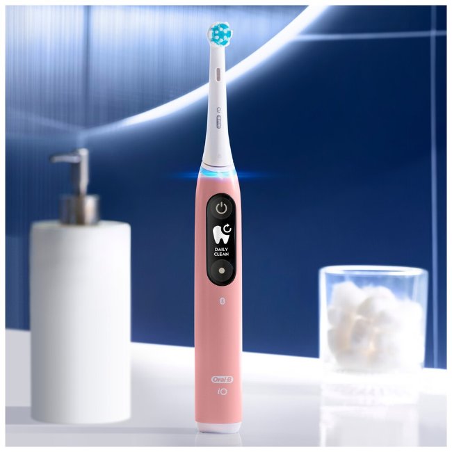 Электрическая зубная щетка Oral-B iO6 розовая + дорожный футляр Электрическая зубная щетка Oral-B iO6 розовая + дорожный футляр
