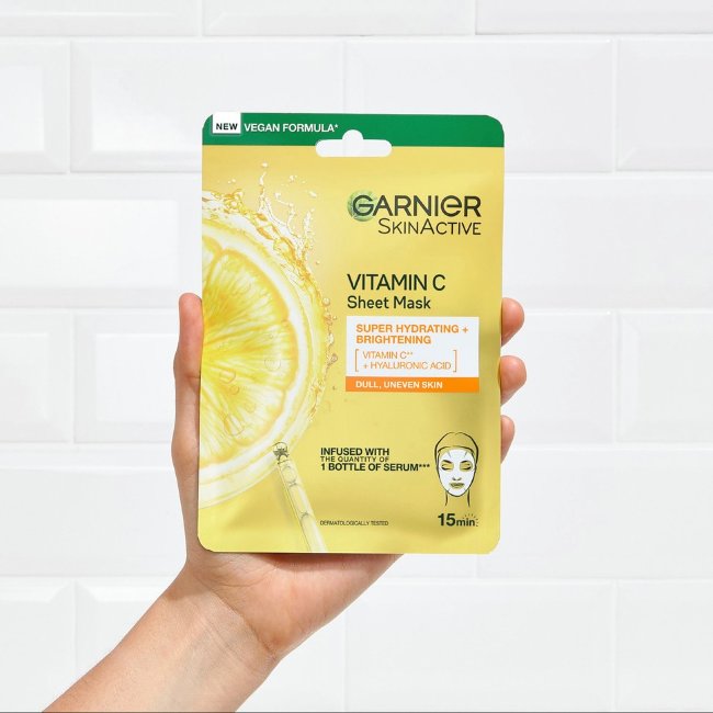 Тканевая маска для лица Garnier SkinActive Vitamin C суперувлажняющая и осветляющая 28 гр