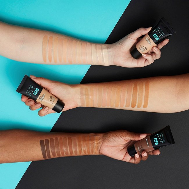 Тональный крем Maybelline New York Fit Me Matte+Poreless 350 Caramel 30 мл Тональный крем Maybelline New York Fit Me Matte+Poreless 350 Caramel 30 мл
